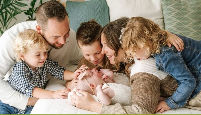 lifestyle newborn photography